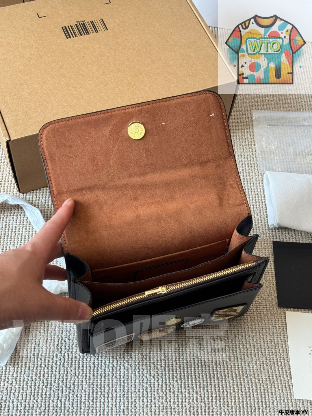  今日 Coach コーチ ク フリップバッジスクエアバッグ 二通りの持ち方が ハンドバッグ バッグ