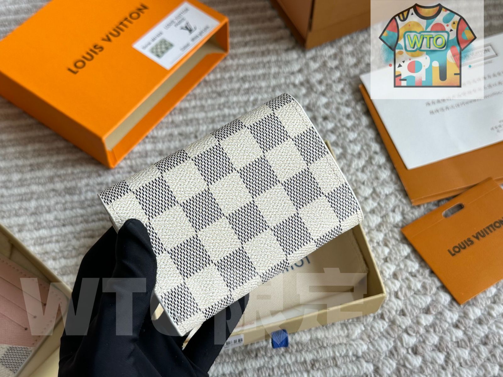 サングラス 今日 LV ルイ ヴィトン コインケース 白いチェック柄 ボックス付き 良質な