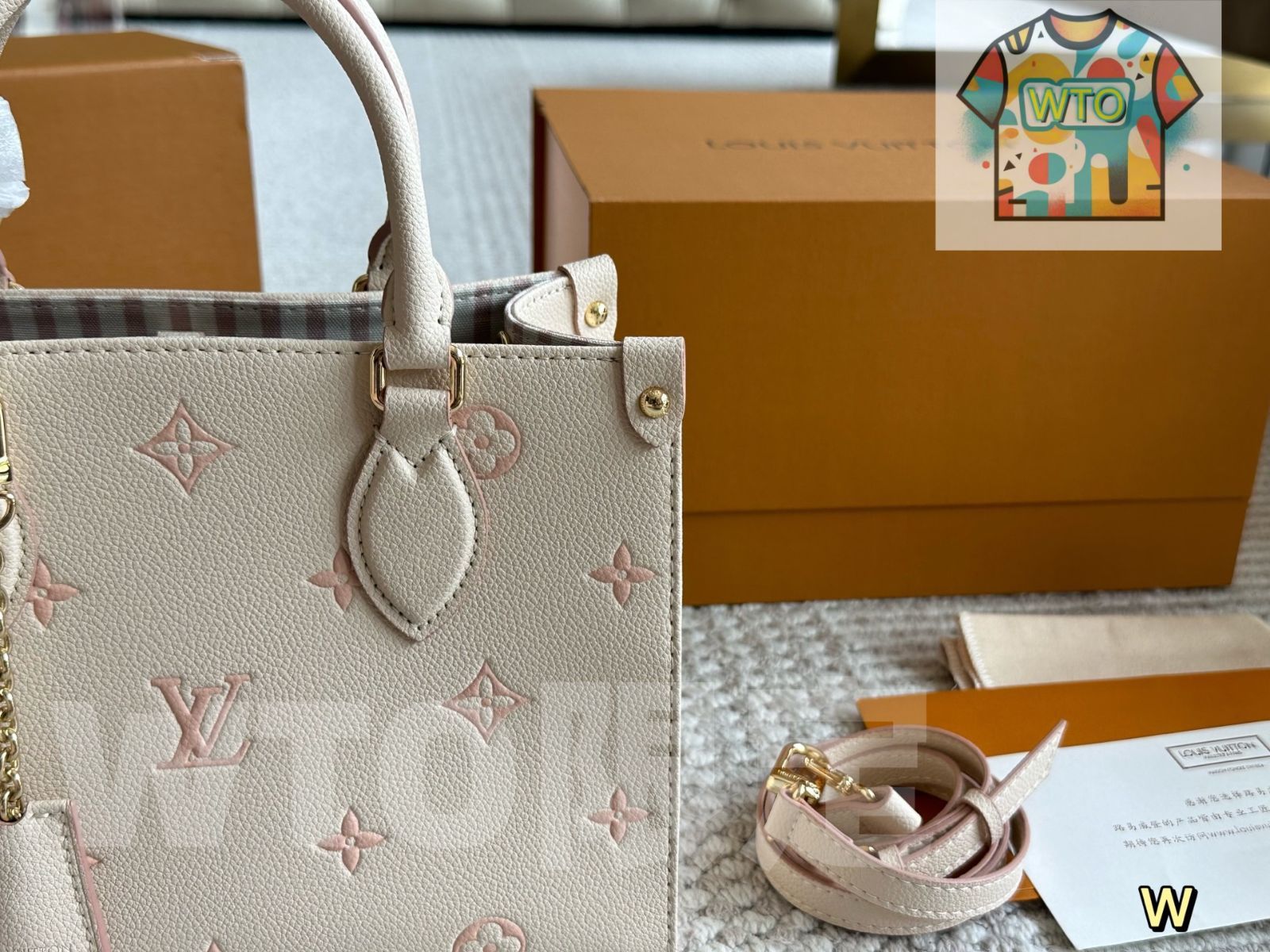 今日 Louis Vuitton ルイ ヴィトン オンザゴー トートバッグ 薄いミルクストロベリー ボックス付き