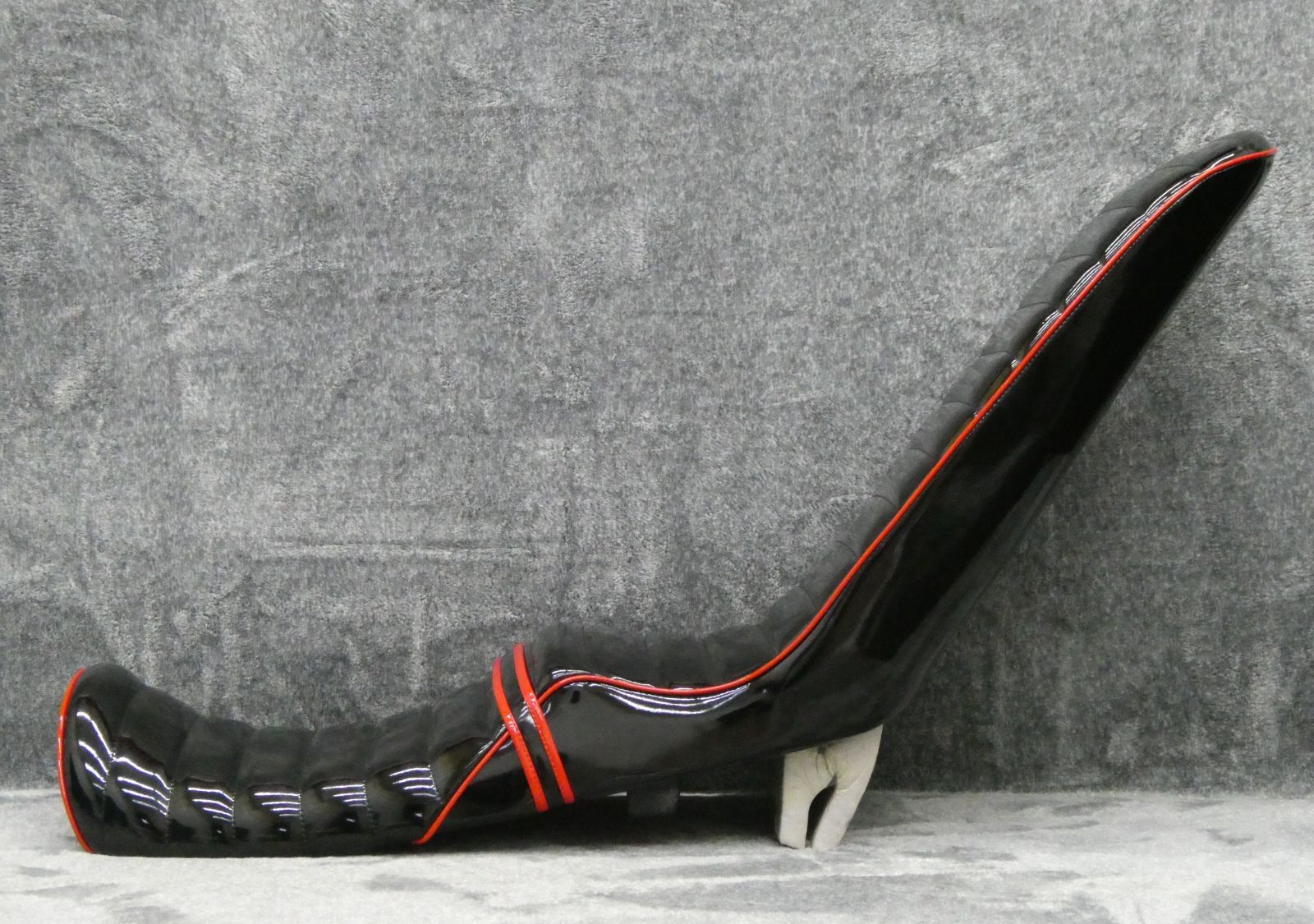 ＮＣ４２　黒赤エナ　三段シート　５０ｃｍ/ CB400SF 前期 後期NC39 NC39 NC42 CB400SF 黒赤エナ 三段シート/ブラック 前期 後期 最終型3段