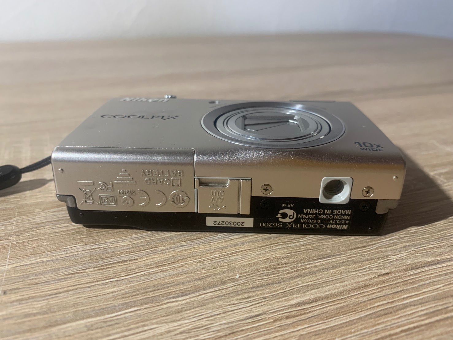 6472 Nikon COOLPIX S6200 シルバー デジカメ - メルカリ