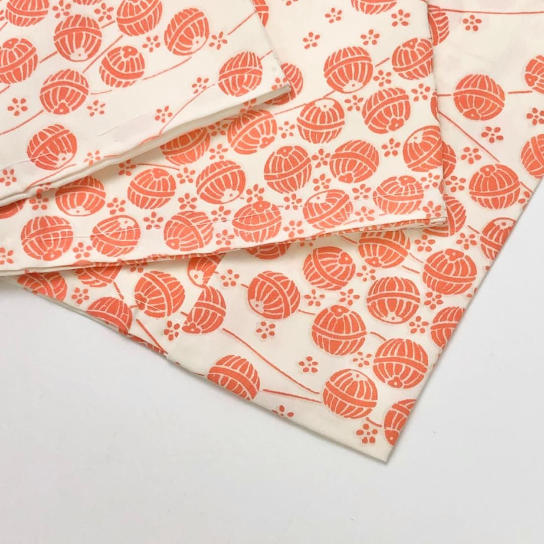 ☆ 長襦袢 奈良 月ヶ瀬 鳥梅染 桜の花模様 暈し 半衿付 しつけ糸 J-326 長襦袢 可愛らしい花模様に鞠 乳白色 しつけ糸 半衿付 J-359 - メルカリ