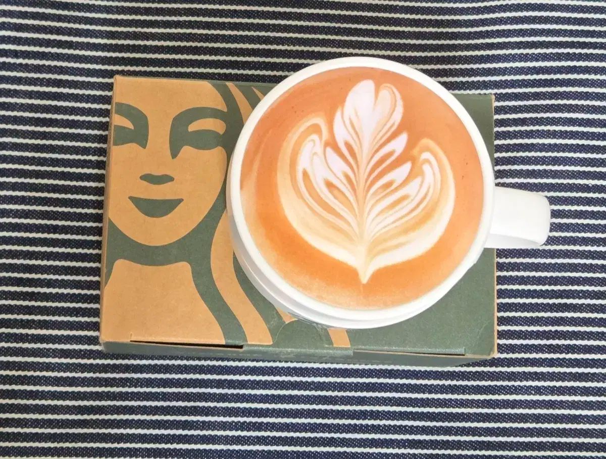 スターバックス ラテ アート SAMSUNG GALAXY BUDS 2 ケース 白