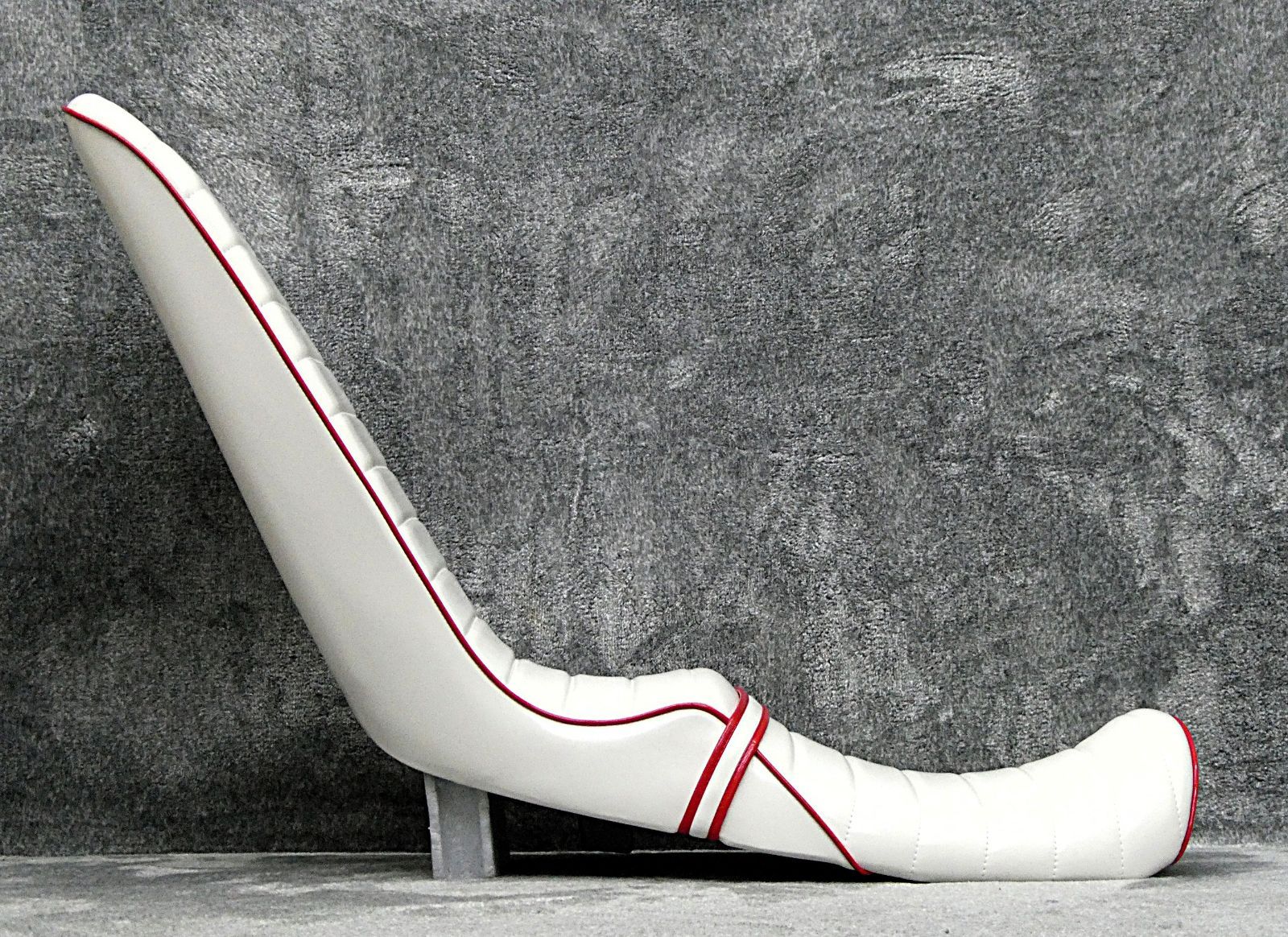 NC39 NC42 CB400SF 白赤エナ 三段シート/ホワイト 前期 後期 最終型3段