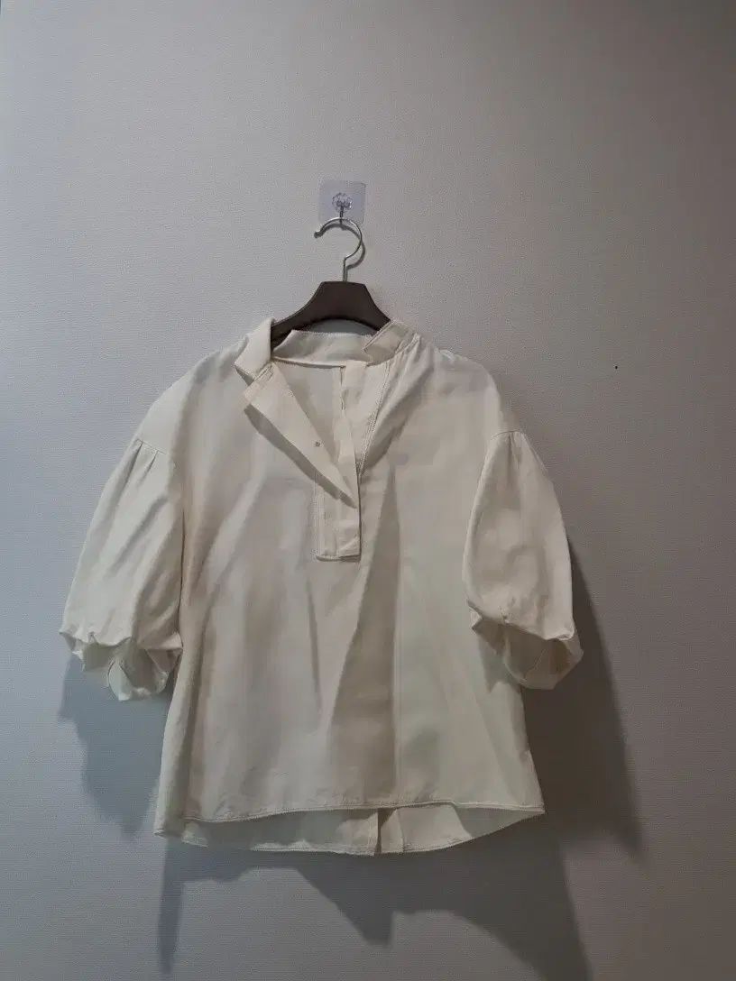 マイン MINE アイボリー パフ 半袖 ブラウス