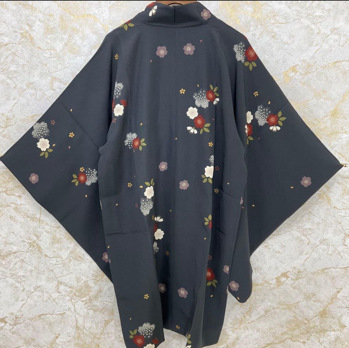 kimono one kimonoarisa 厳選 美しい上質な縮緬のロング道中着コート 正絹 裄長 裄67 5丈95 5