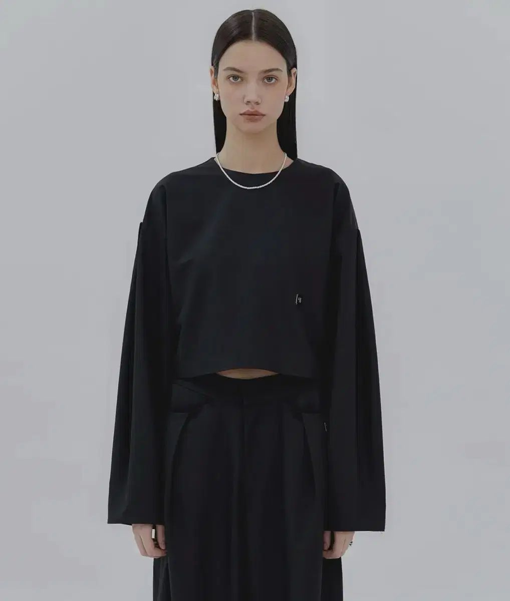 トリミングバード クロップド ピンタック セットアップ ブラウス ブラック