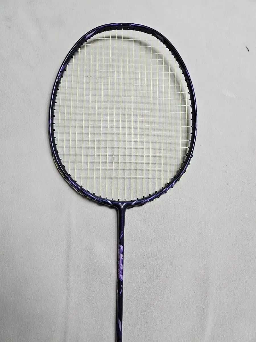 級 VICTOR ビクター FANTOM 4 U バドミントン ラケット