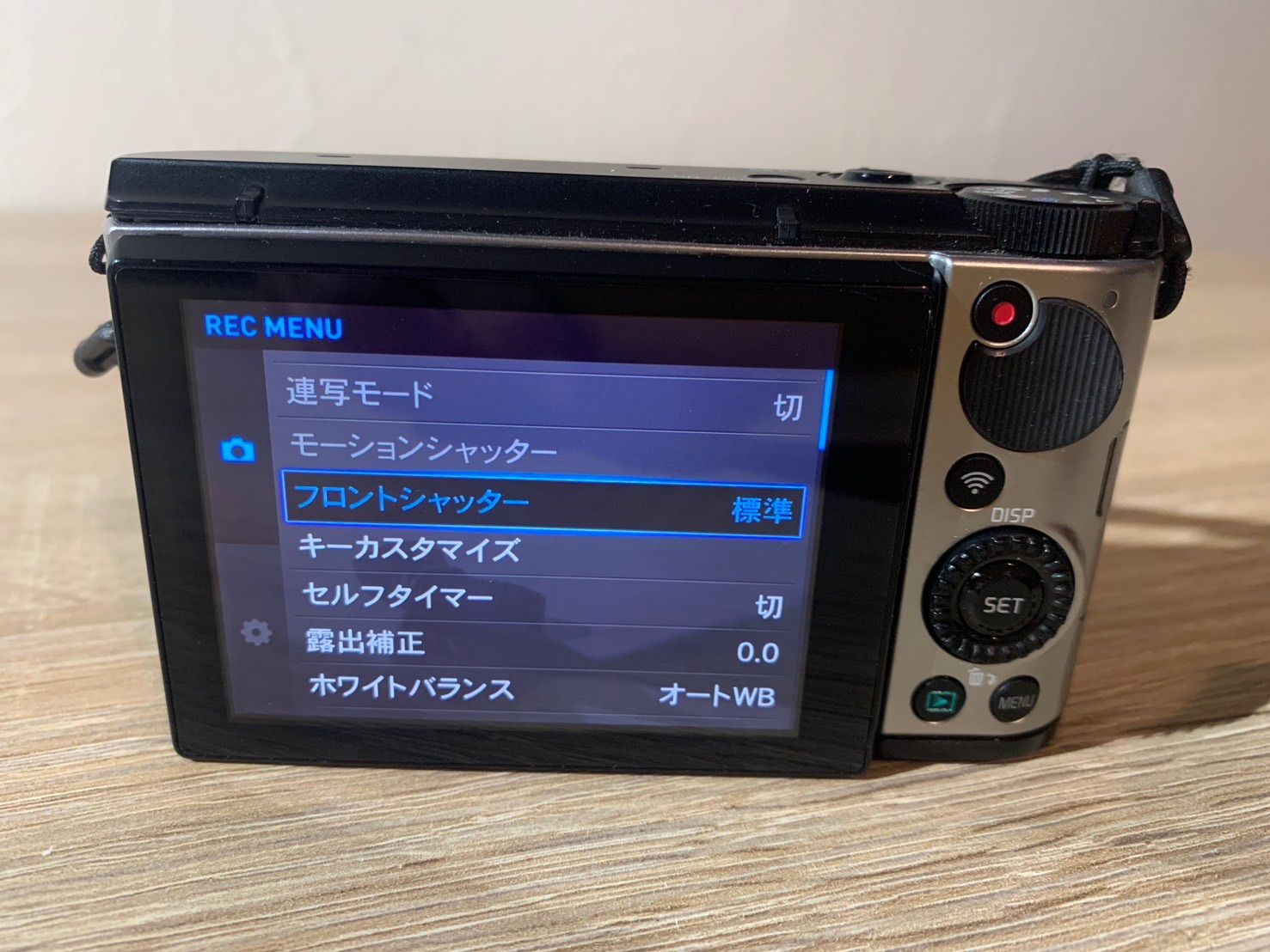  6477 Casio EXILIM EZ ZR 1600 シルバー デジカメ コンパクトデジタルカメラ デジタルカメラ