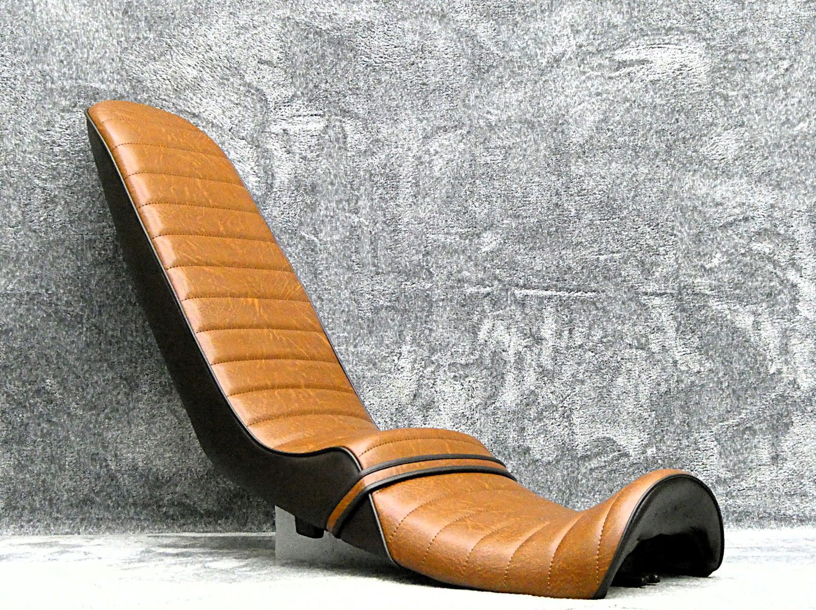 ＮＣ３１茶ツートン　タックロールシート/ブラウンCB400SF前期 Amazon | NC31 茶皮 タックロールシート/ブラウンCB400SF NC31前期