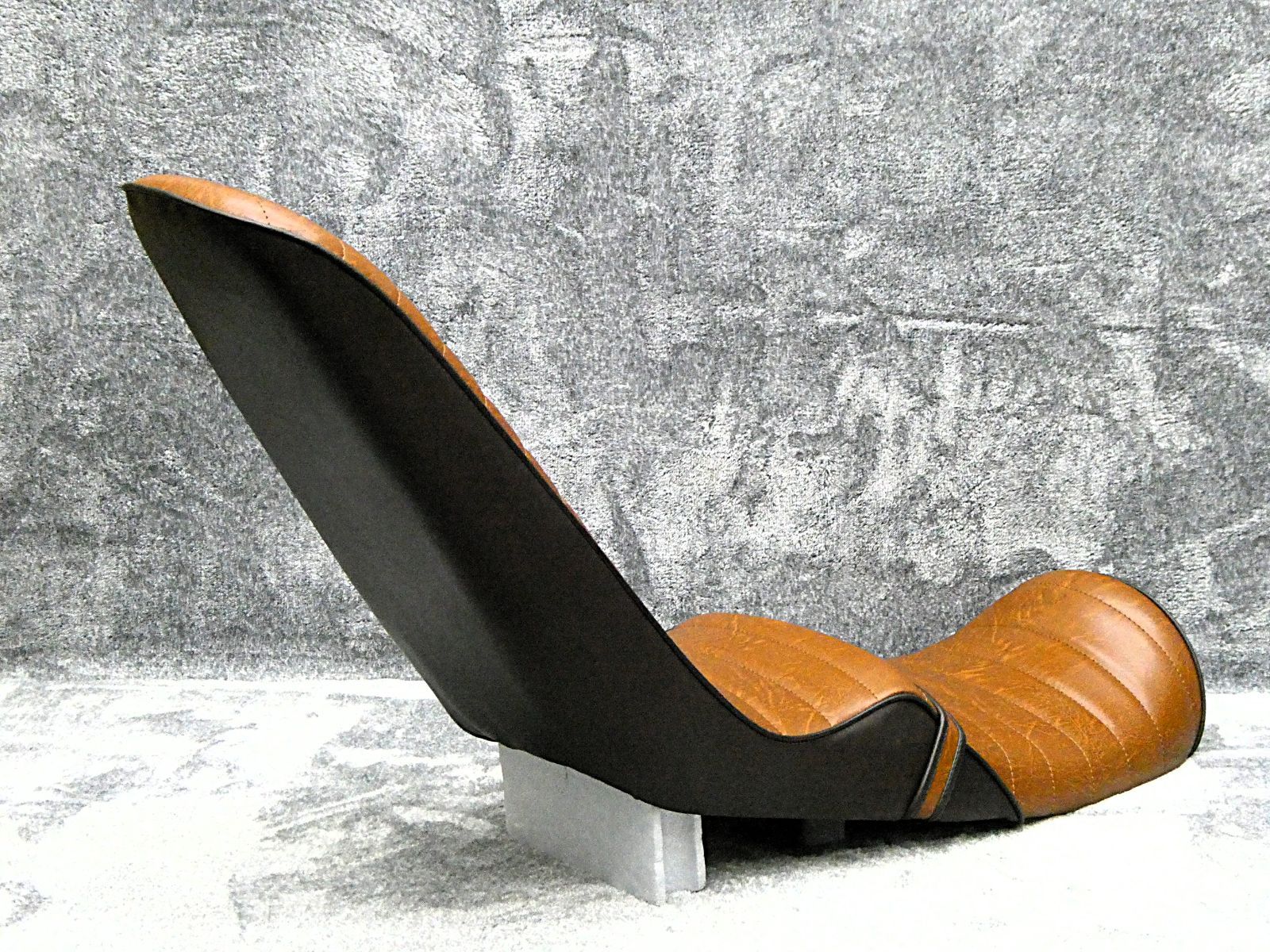 NC39 NC42 CB400SF茶ツートン 三段シート/ブラウン 前期 後期 最終型3