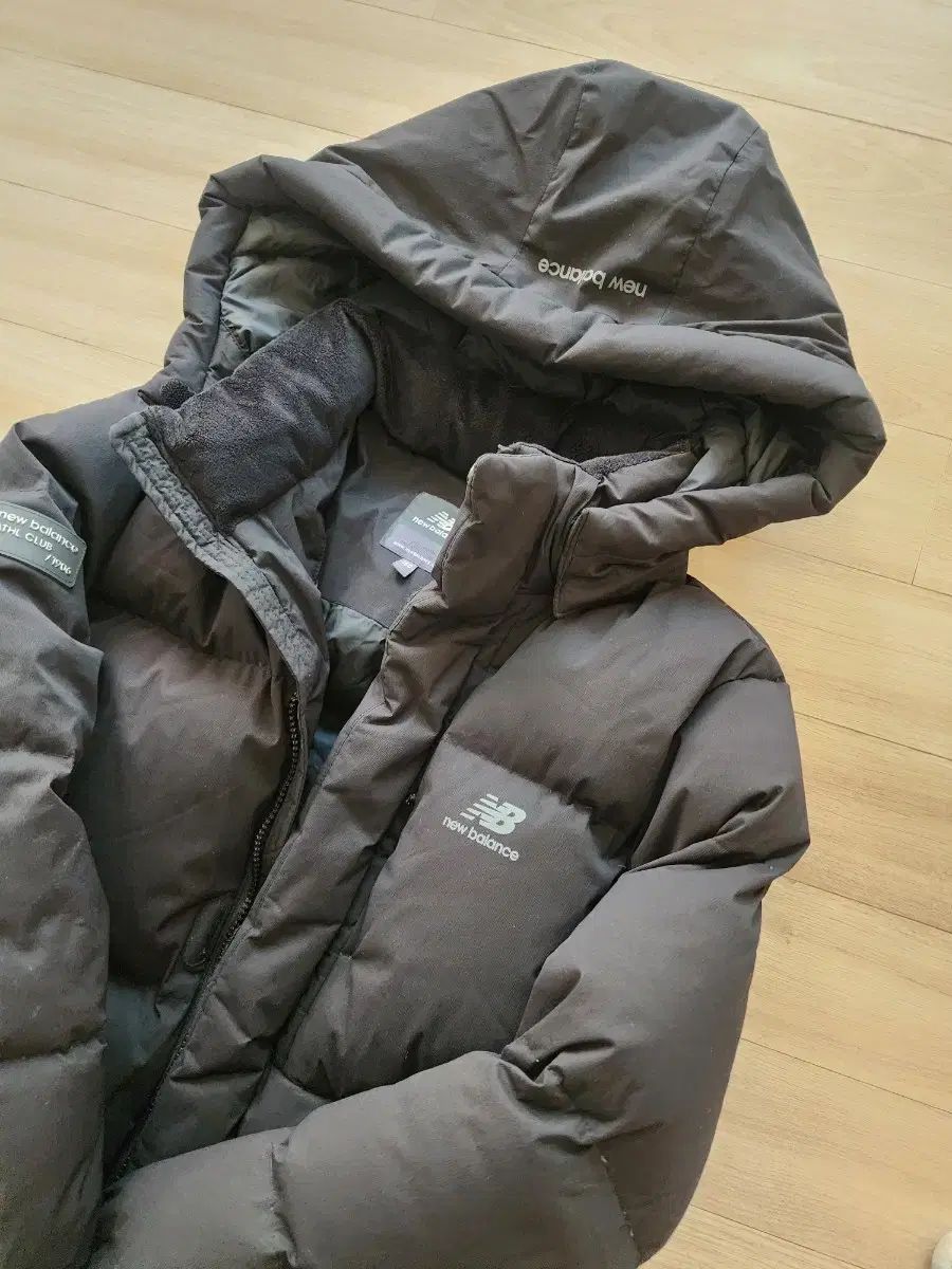 ニュー ンス ダウンジャケット ロング丈 ロング丈ダウンジャケット 暖かく軽いです