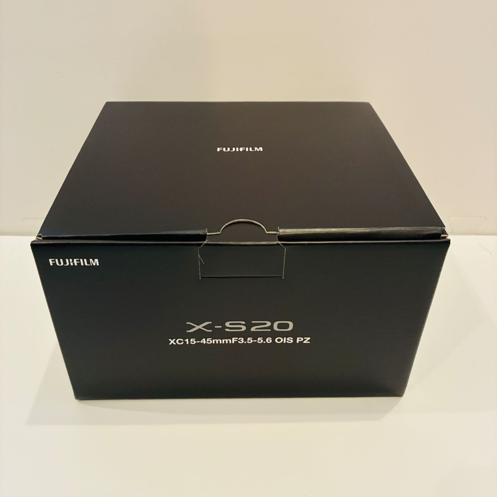 富士フイルム FUJIFILM ミラーレスデジタルカメラ X-S20 レンズキット XC15-45