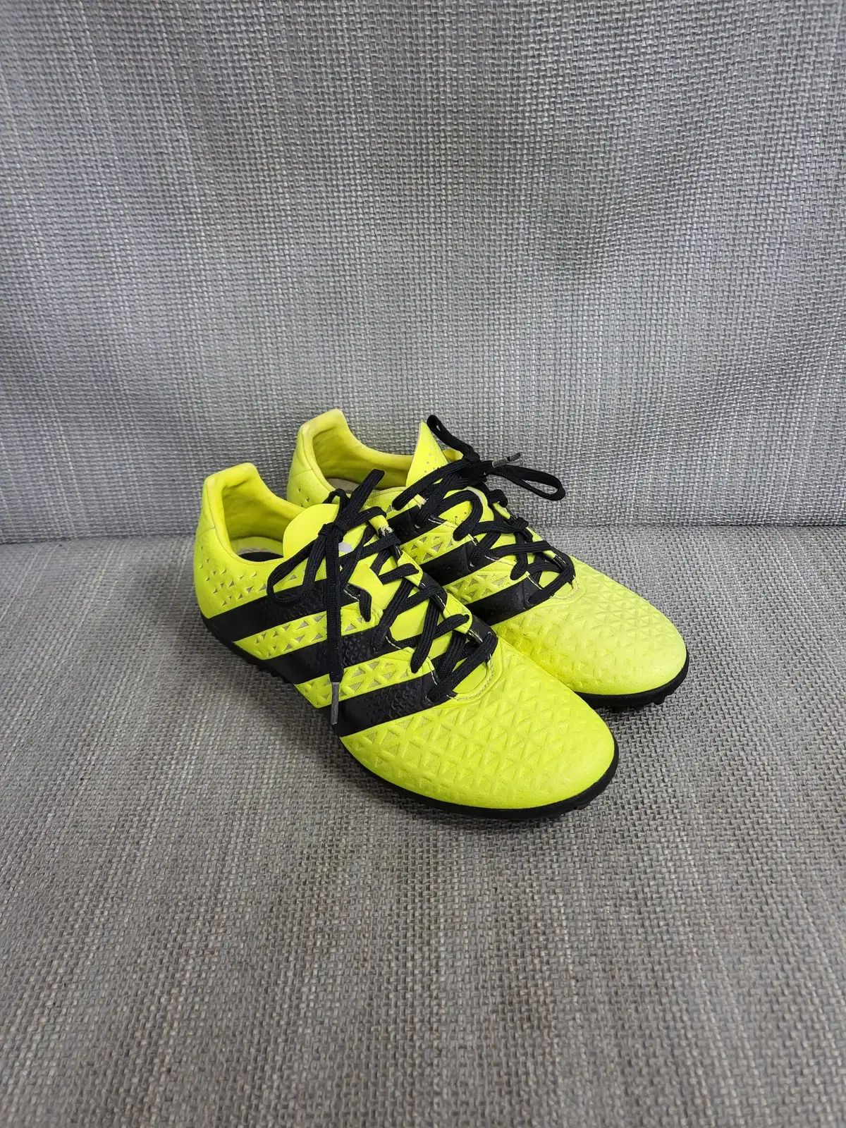 アディダス サッカーシューズ 245