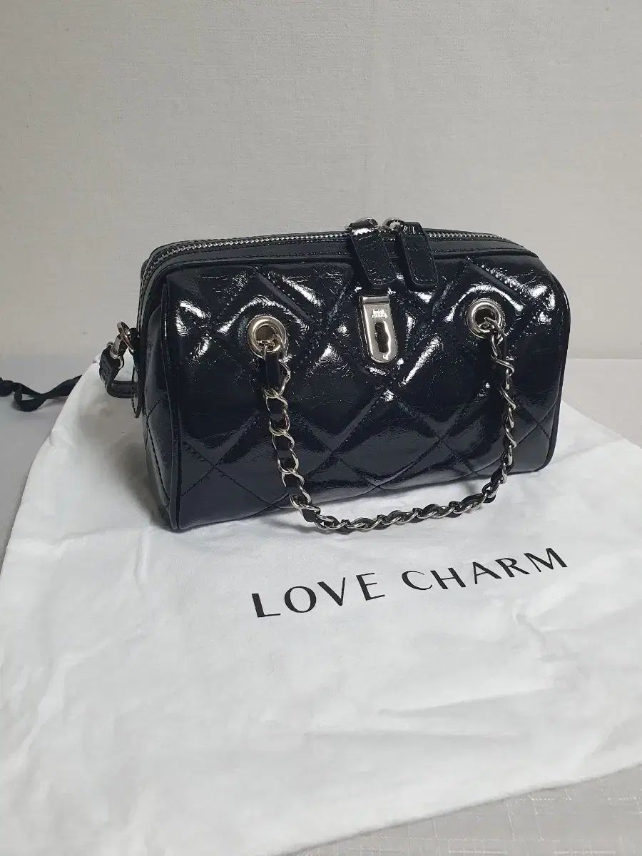 LOVEチャーム ボストンバッグ