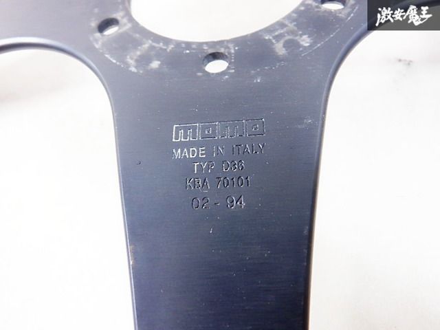 曲がりなし☆】momo モモ 3本スポーク ステアリング ブラックレザー