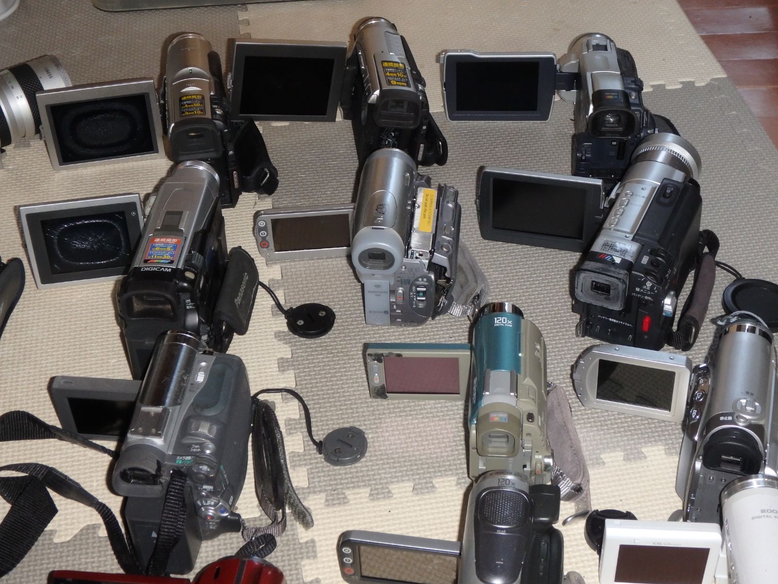 ジャンク ビデオカメラ