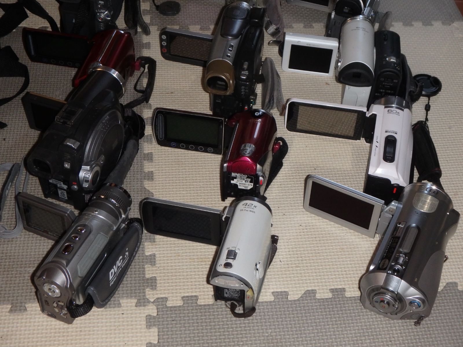 【おすすめ特集】 ジャンク ビデオカメラ 30台 まとめて セット 全品送料無料!