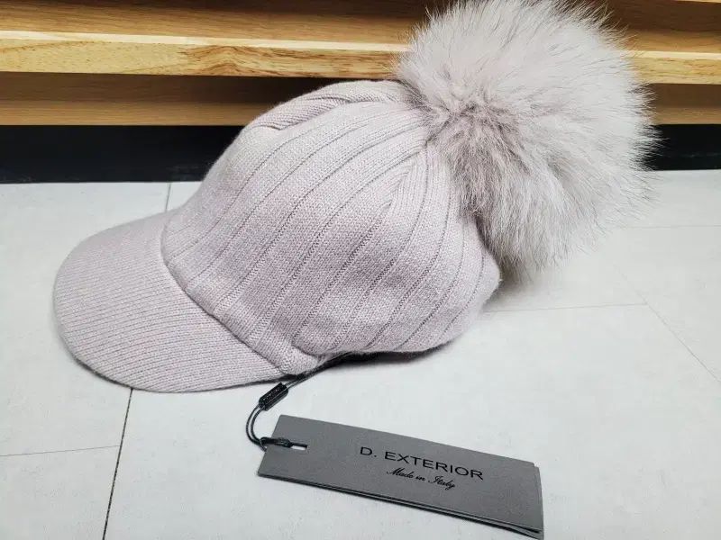 D EXTERIOR メイドイン イタリア カシミア ニットハット ウィメンズ s
