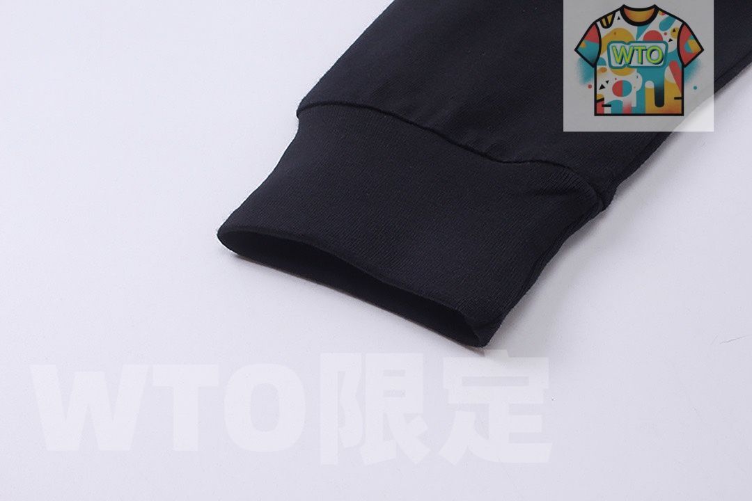 ロゴプリント ロングスリーブTシャツ