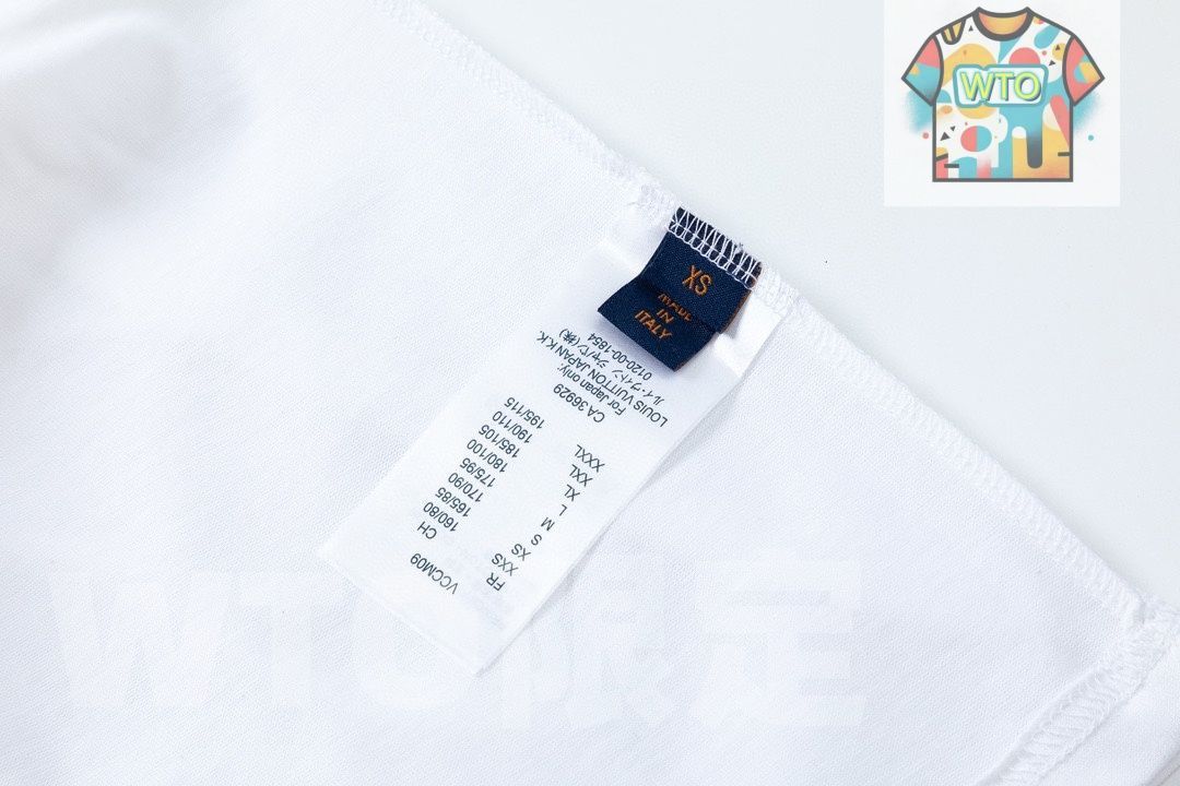 LOUIS VUITTON Balenciaga コラボ ロゴプリントTシャツ WT 0輸入 タレントグッズ ペンケース