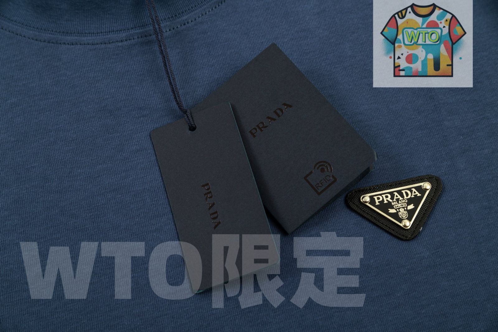  Prada クラシックロゴ クルーネックTシャツ オーバーサイズデザインで男女兼用 WT 0輸入 Tシャツ アパレル キャラクターグッズ