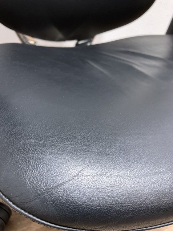 可動肘付コンテッサチェア CM35AB