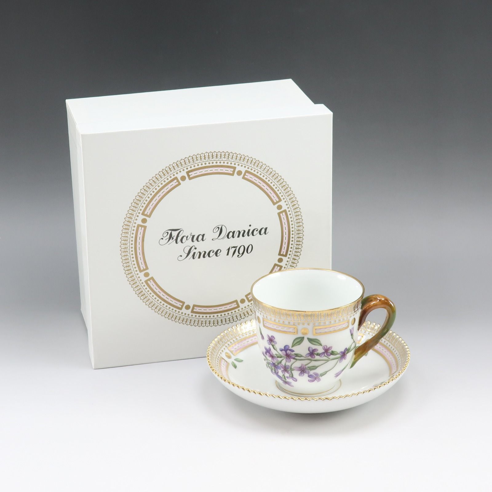 Royal Copenhagen ロイヤルコペンハーゲン フローラダニカ カップ&ソーサー ポーセリン _ 食器