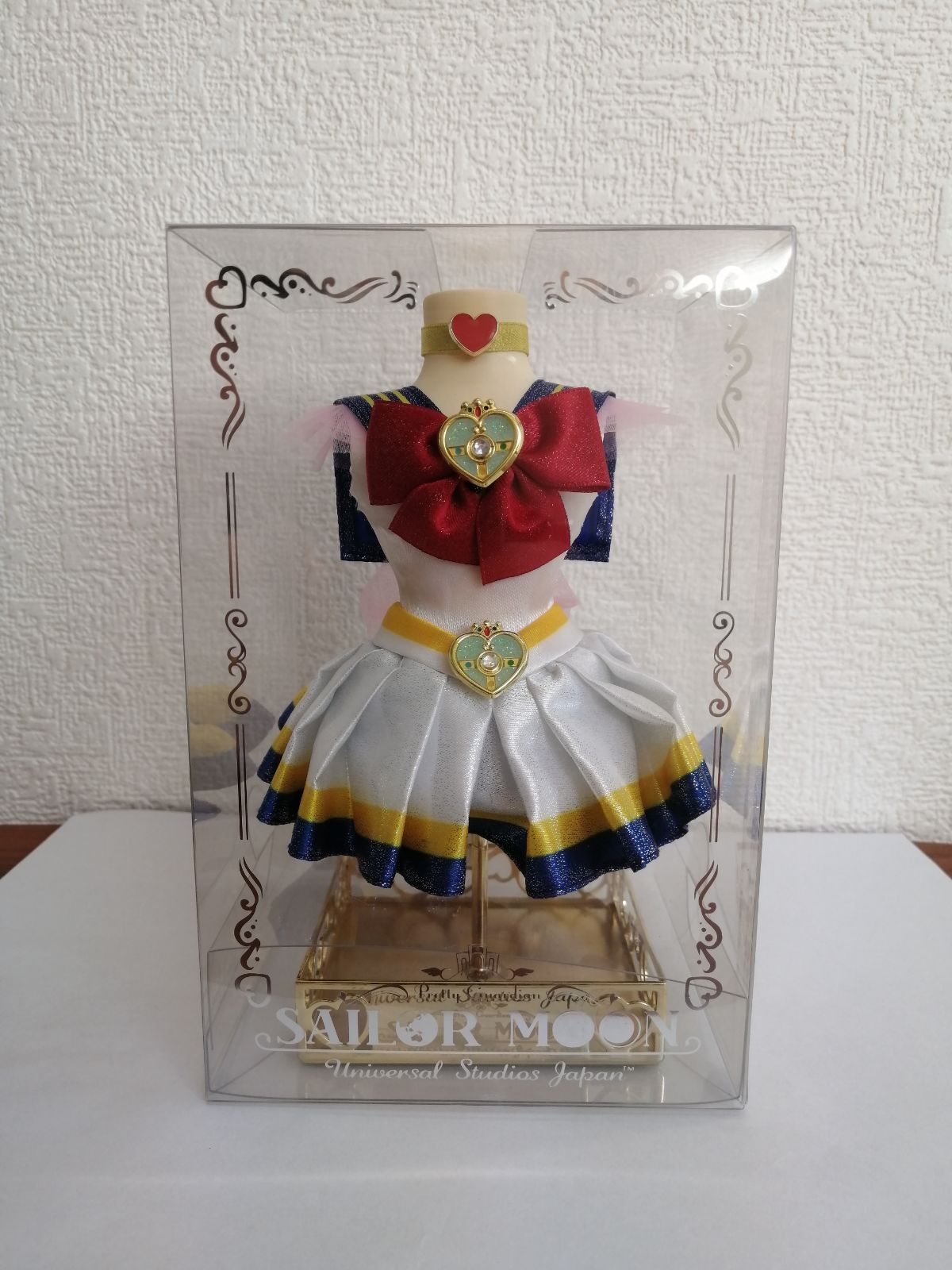 USJ限定】セーラームーン トルソー型 アクセサリースタンド 箱付き