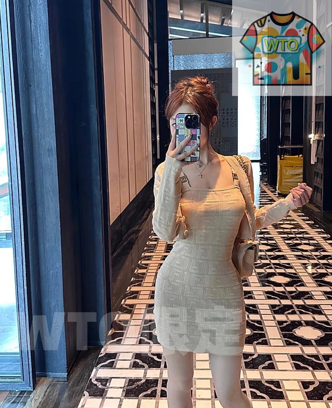  これは FENDI フェンディ の 2025 年最新モデルのニットセットです の写真が付属し のコーディネートアイテムとして 多くの方に愛されています 男女にも適したユニセックスのカップル向け商品です WTO輸入1 Tシャツ アパレル キャラクターグッズ