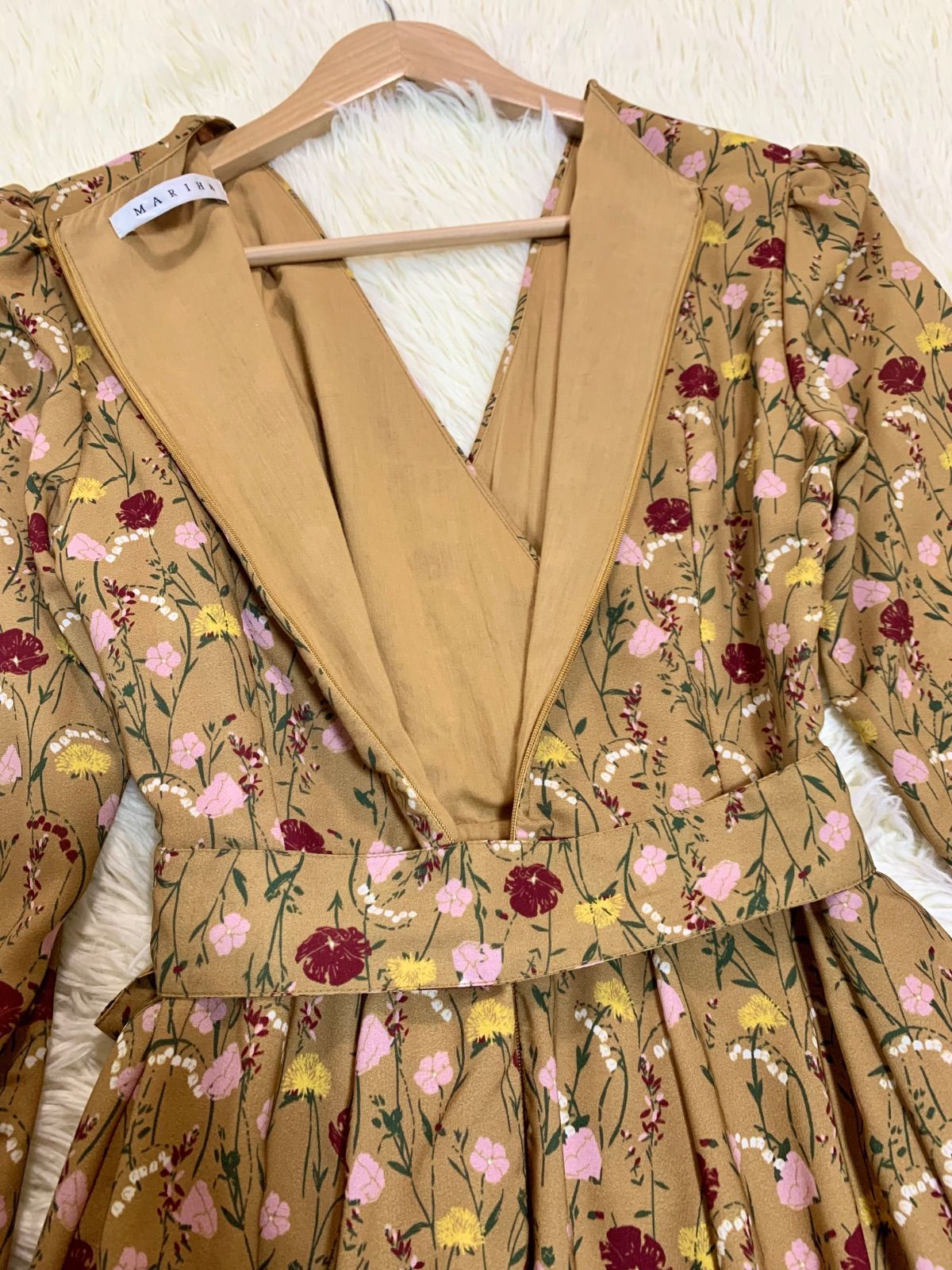 マドモアゼルのワンピース 花柄ロングワンピース