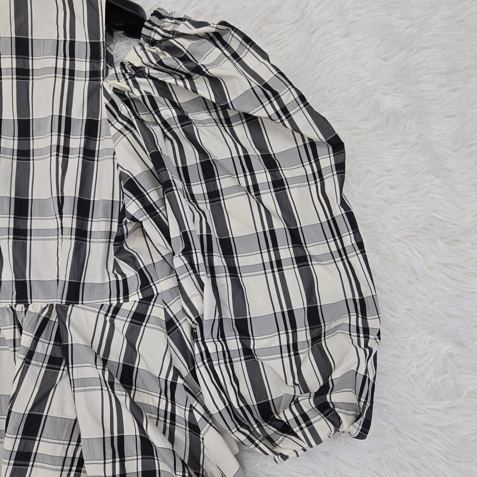 メモリータフタチェックブラウス ロゴボタン