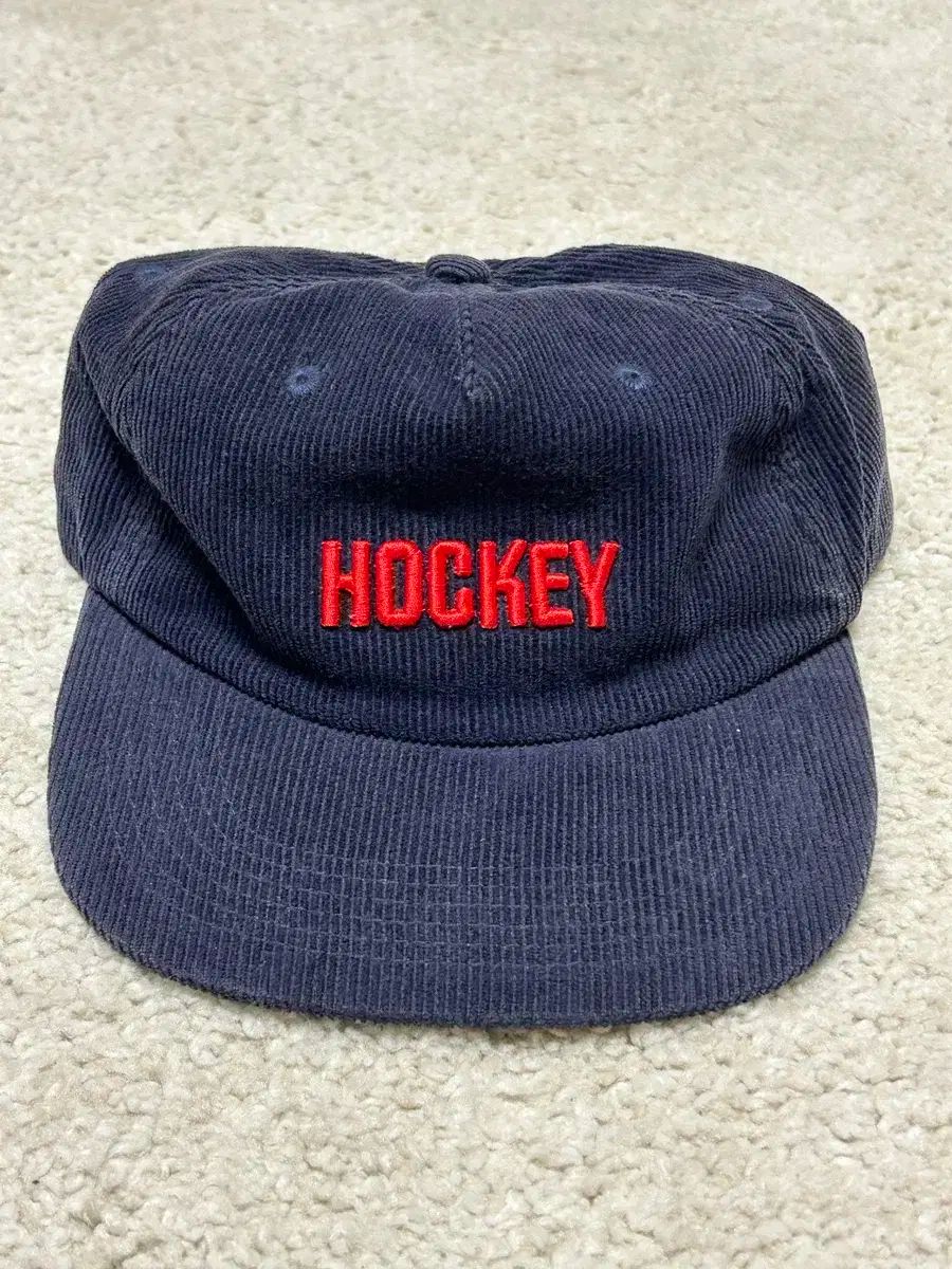 HOCKEY SKATEBOARDS コーデュロイ 帽子