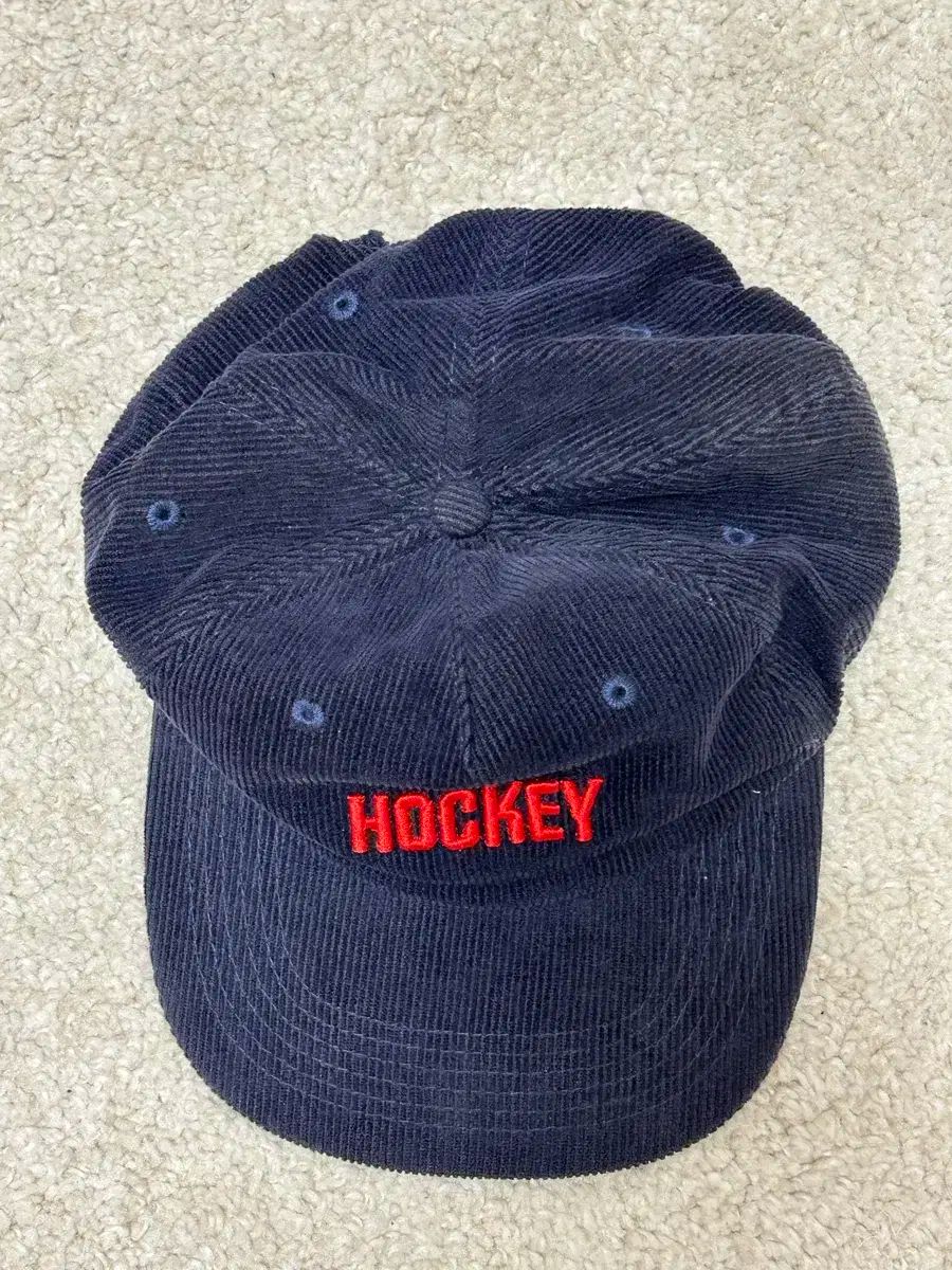 HOCKEY SKATEBOARDS コーデュロイ 帽子