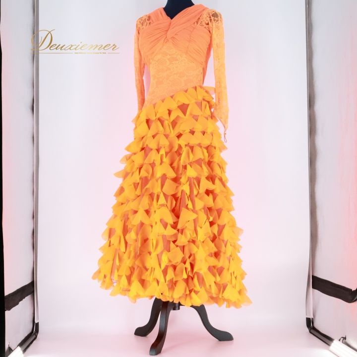 ★社交ダンス モダンドレス 舞台衣装 フェザー プリーツ パール オレンジ DA027蛍光オレンジのデモ＆パーティ用モダンドレス : 社交ダンスウェア