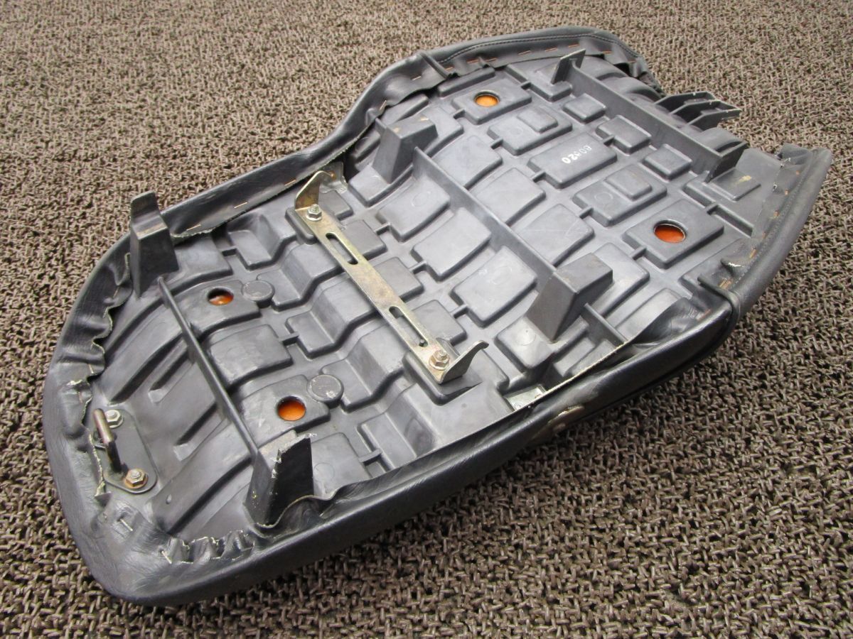 バリオス シート □S230！ZR250A カワサキ 【 ZX250CE 】 BALIUS