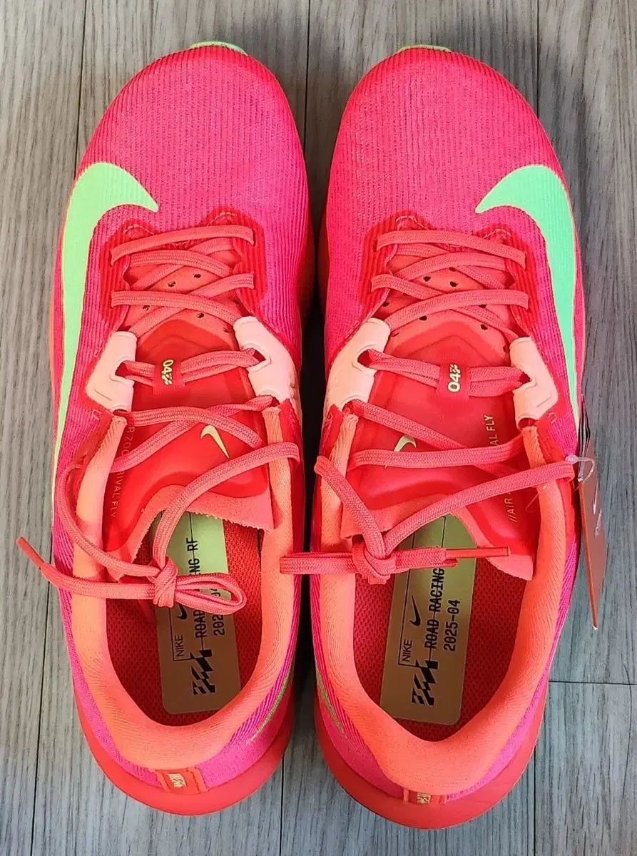 軽量 ランニングシューズ