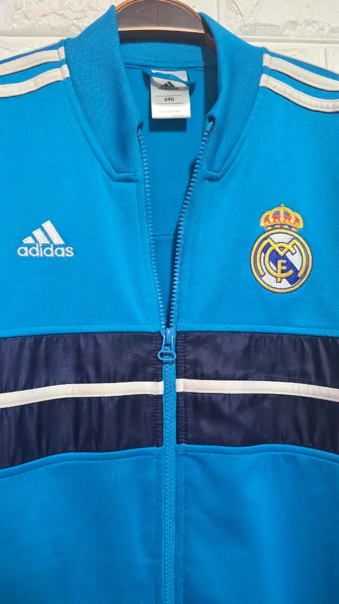 ル マドリード adidas ジャージ