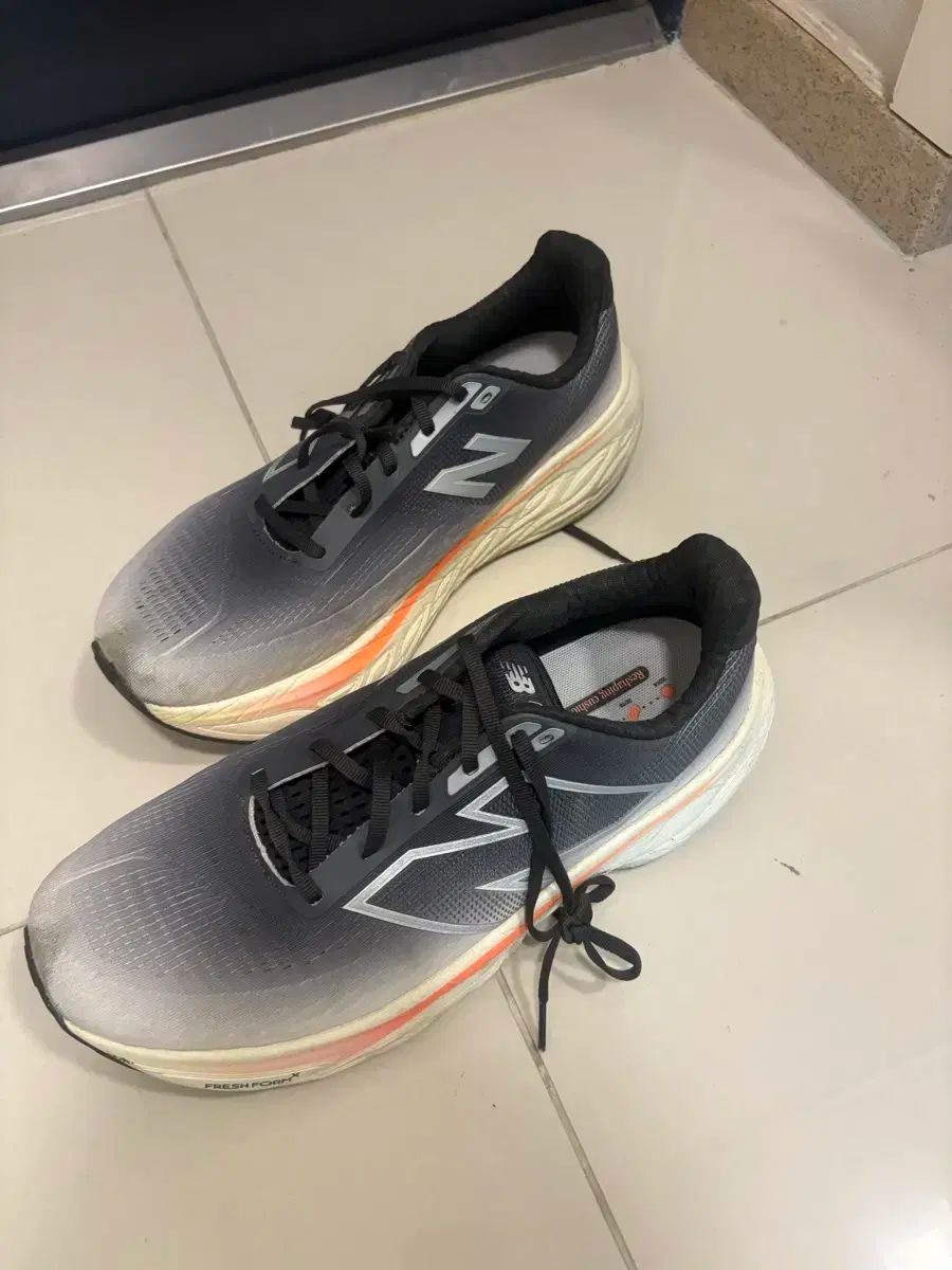  ニュー ンス 1080 v 14 2 E ワイド 28 5 サイズ 登山靴 トレッキングシューズ アウトドアシューズ