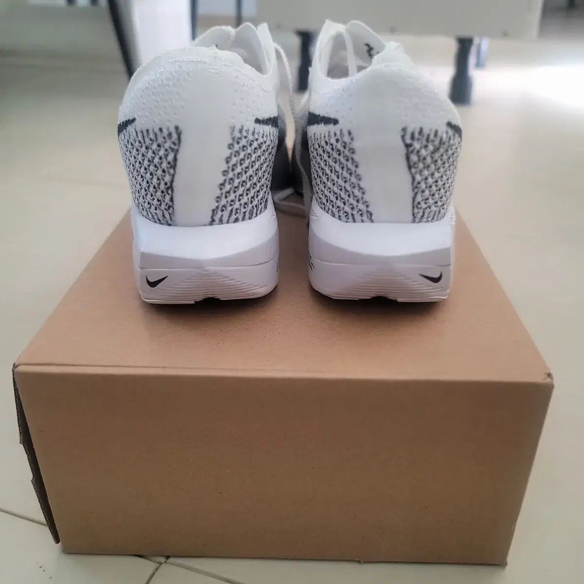 ナイキ ヴェイパーフライ ネクスト 3 275mm