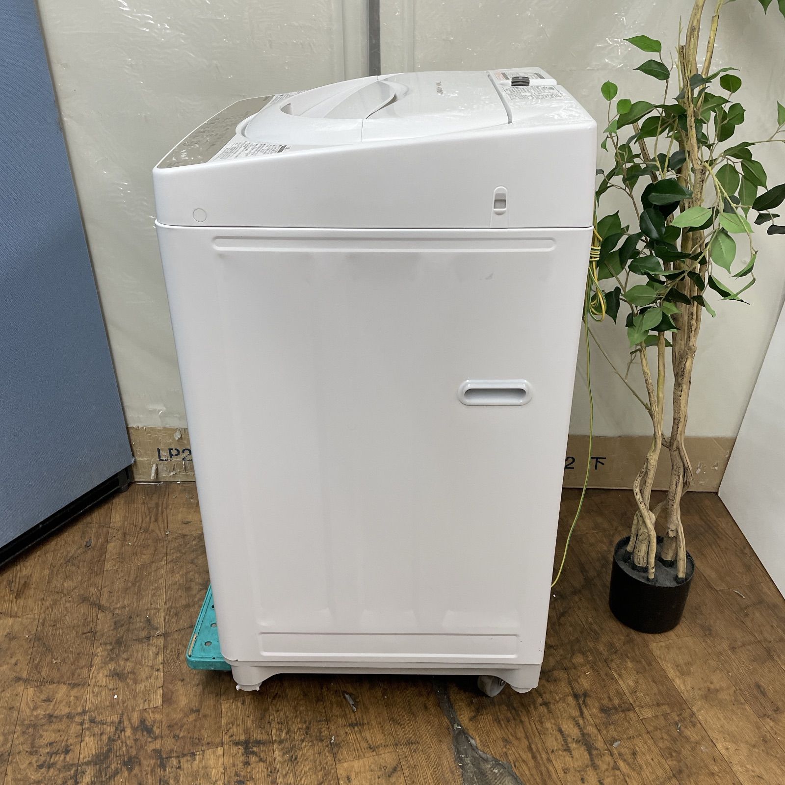 R439 ☀️ 名古屋市近郊配送設置無料！ TOSHIBA 洗濯機（洗濯4.2㎏) 16