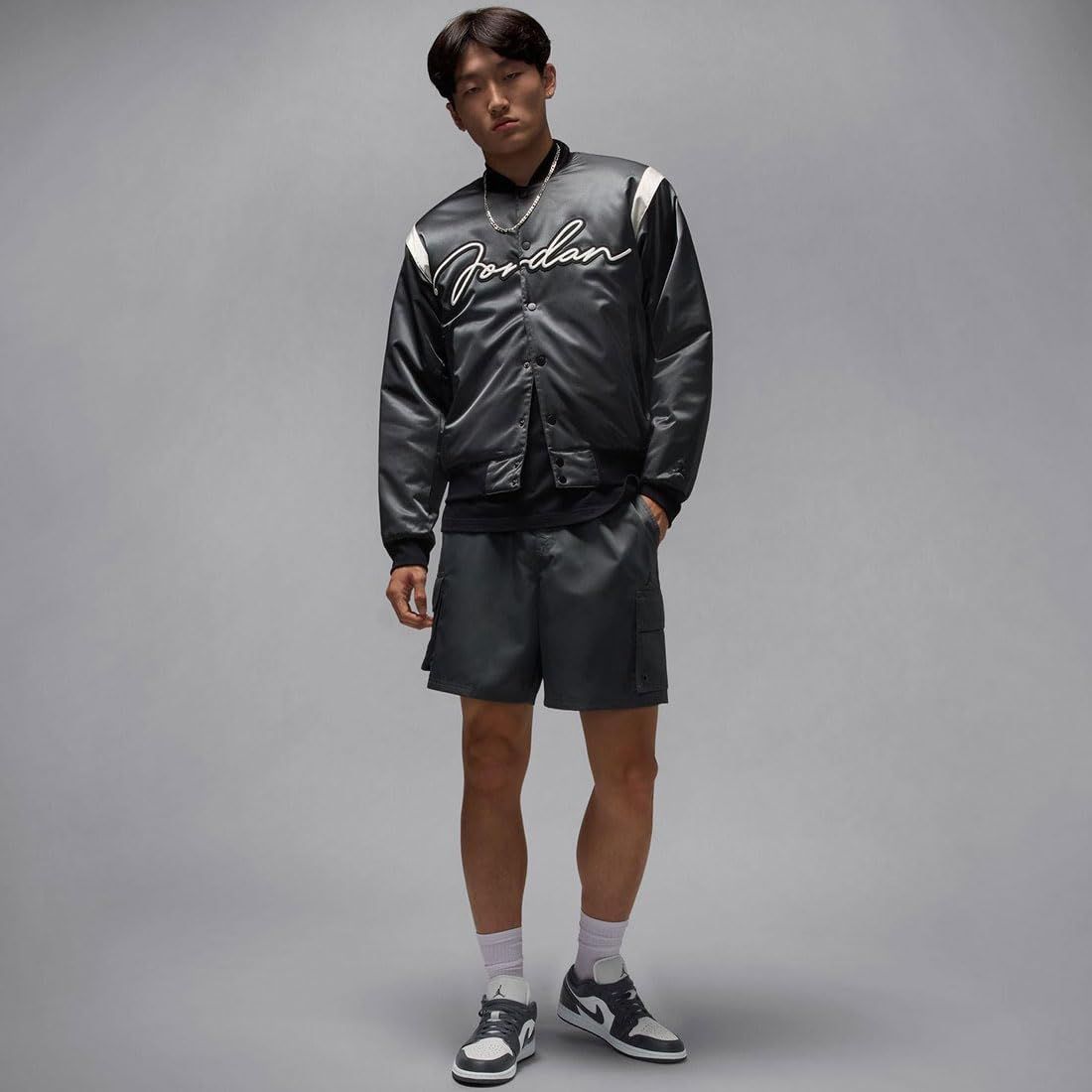 サミットホワイト 553558-044