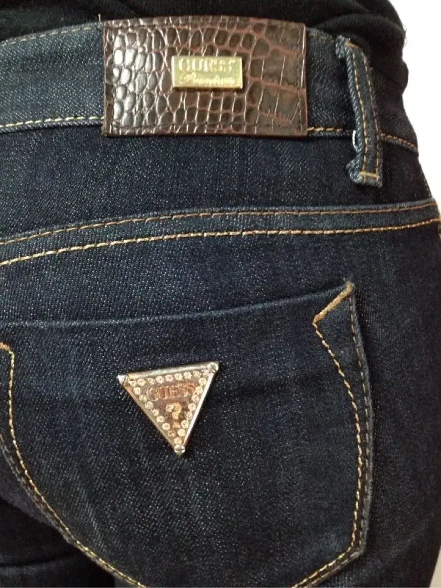 GUESS ゴールド ゲス ブーツカット ズボン