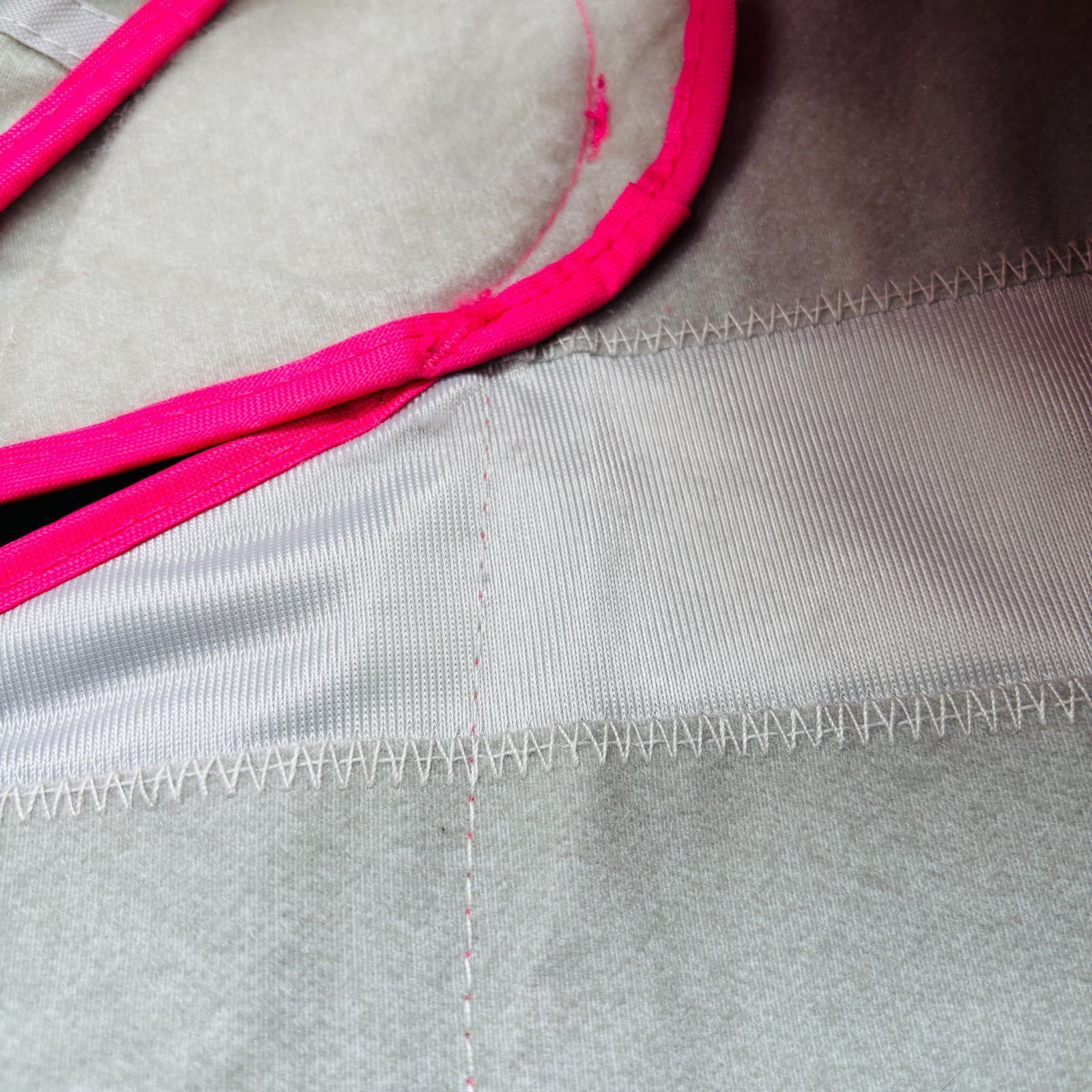 ルージュピンク