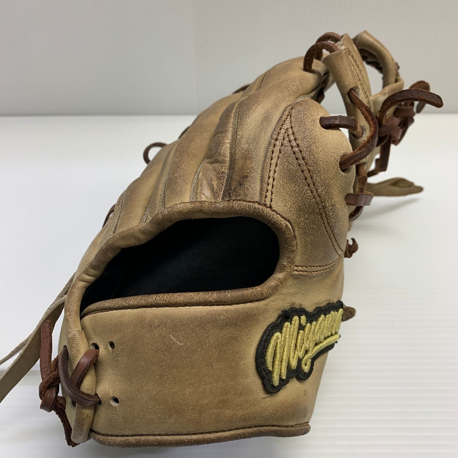 ミヤマ 硬式 大人 一般 内野手用 グローブ グラブ 右投げ 品 野球 6884