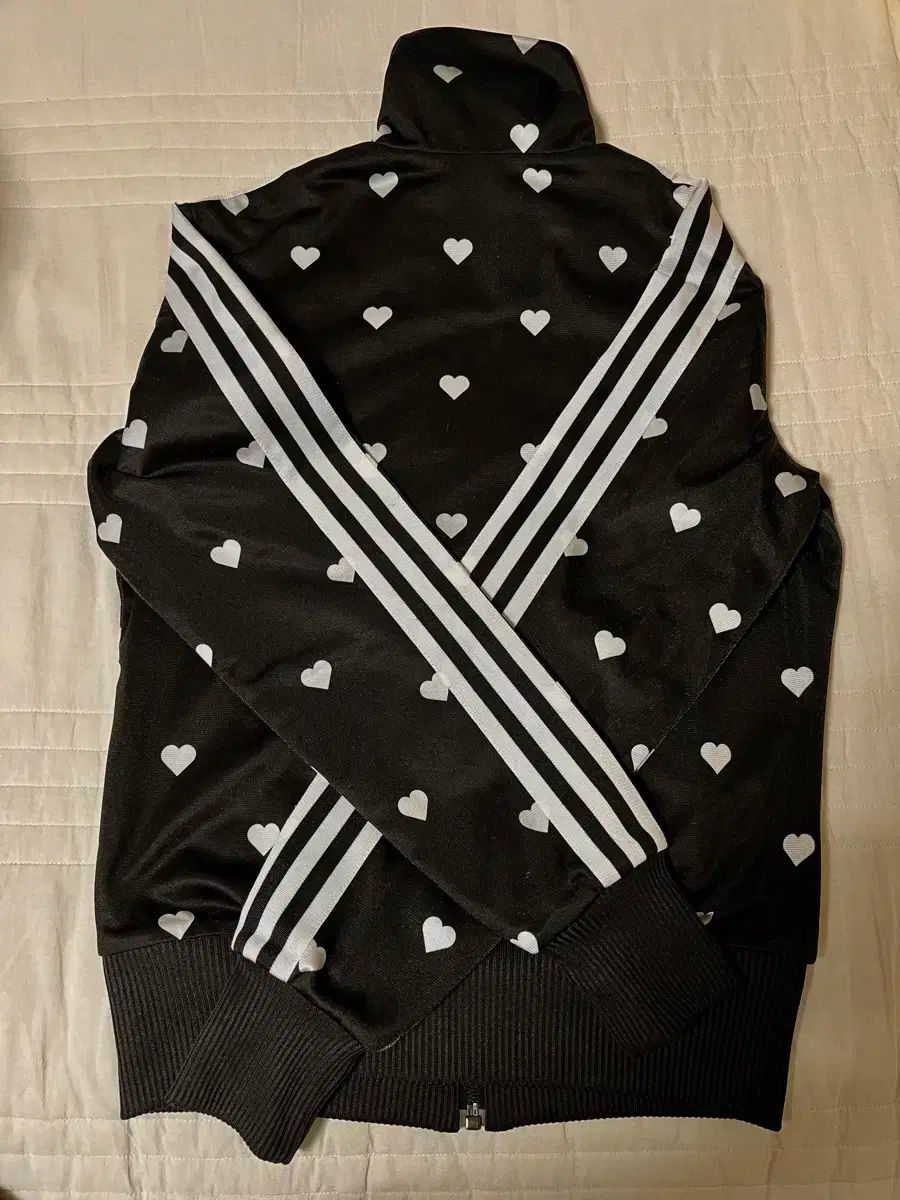 ジップアップ S