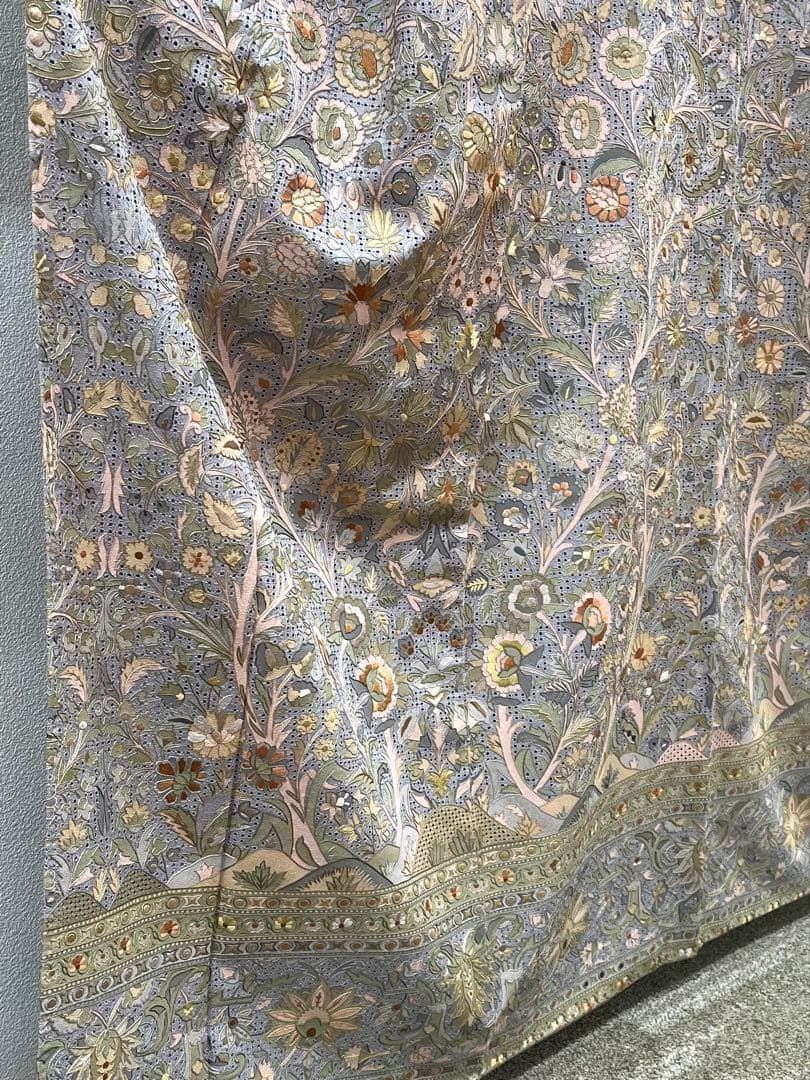 総汕頭刺繍 蘇州刺繍 訪問着 カラー胴裏 正絹 躾糸付き X585 総汕頭刺繍 蘇州刺繍 訪問着 カラー胴裏 正絹 躾糸付き X585 - メルカリ