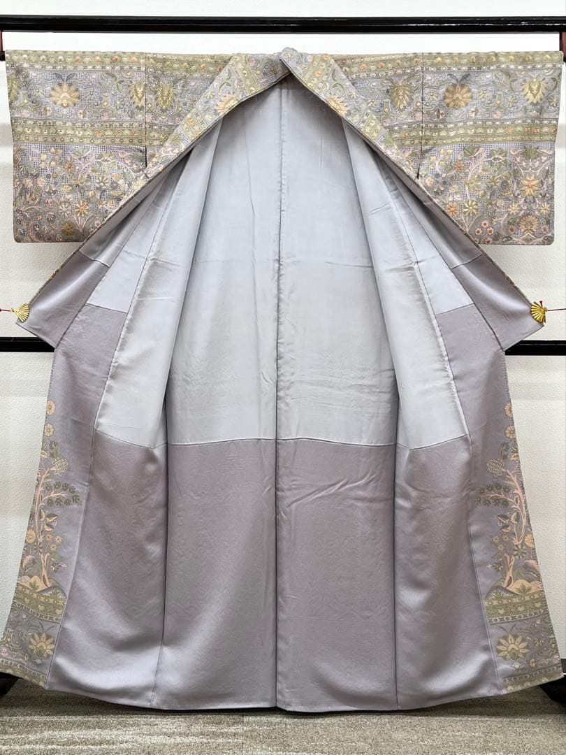 総汕頭刺繍 蘇州刺繍 訪問着 カラー胴裏 正絹 躾糸付き X585 総汕頭刺繍 蘇州刺繍 訪問着 カラー胴裏 正絹 躾糸付き X585 - メルカリ