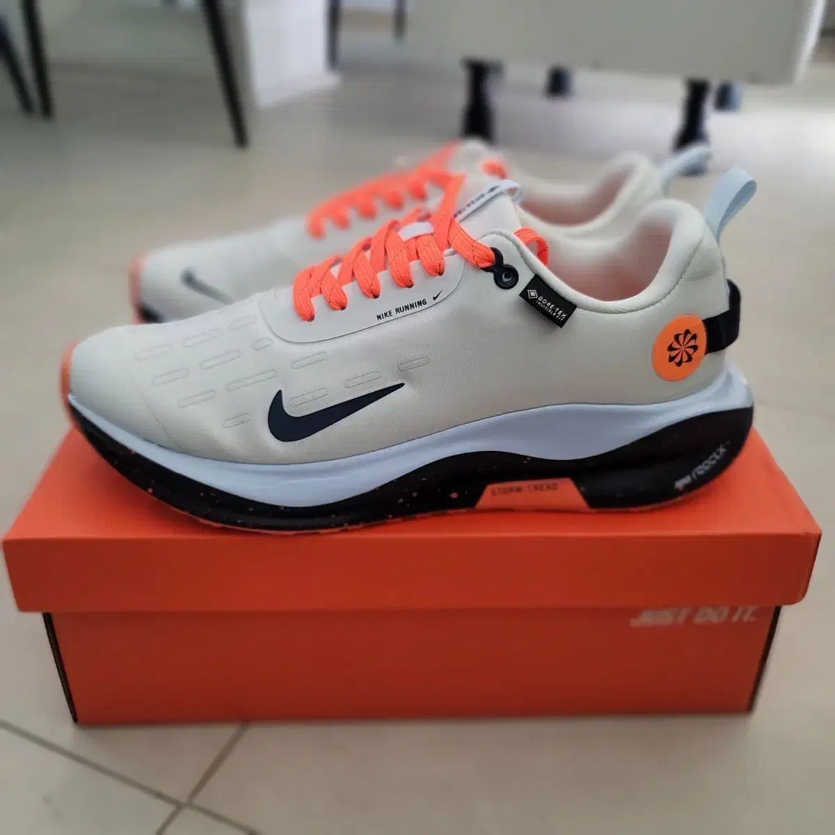 ナイキ リアクト インフィニティ RUN 4 GTX 275mm