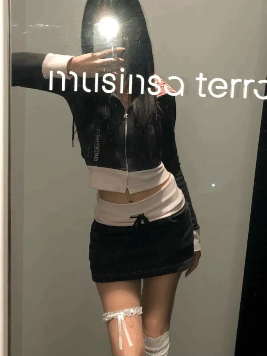 ポーリング ベベ カーゴ チャコール セットアップ